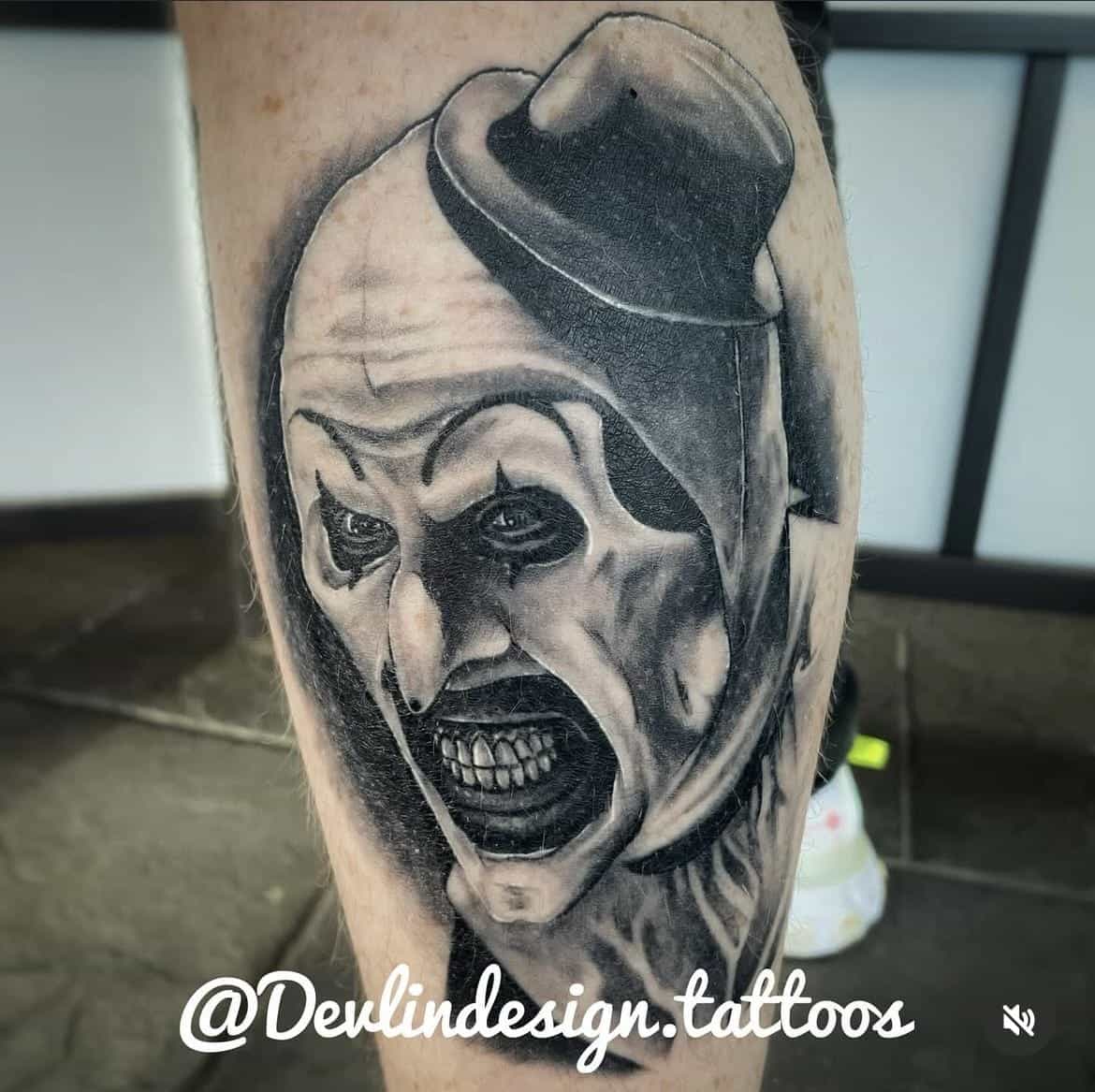 Por Vida Tattoo